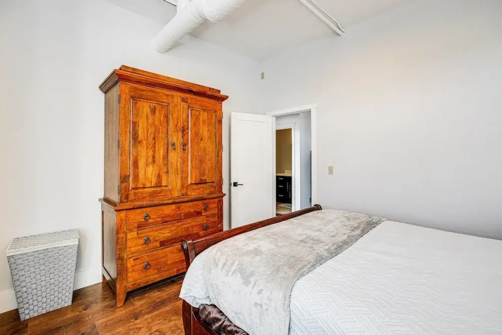 Modern Blaine Condo Rental < 1 Mi to Boat Harbor!