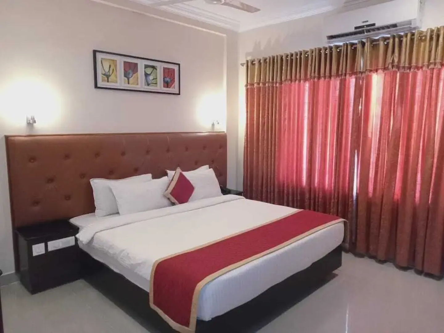 Hotel Sahana Castle