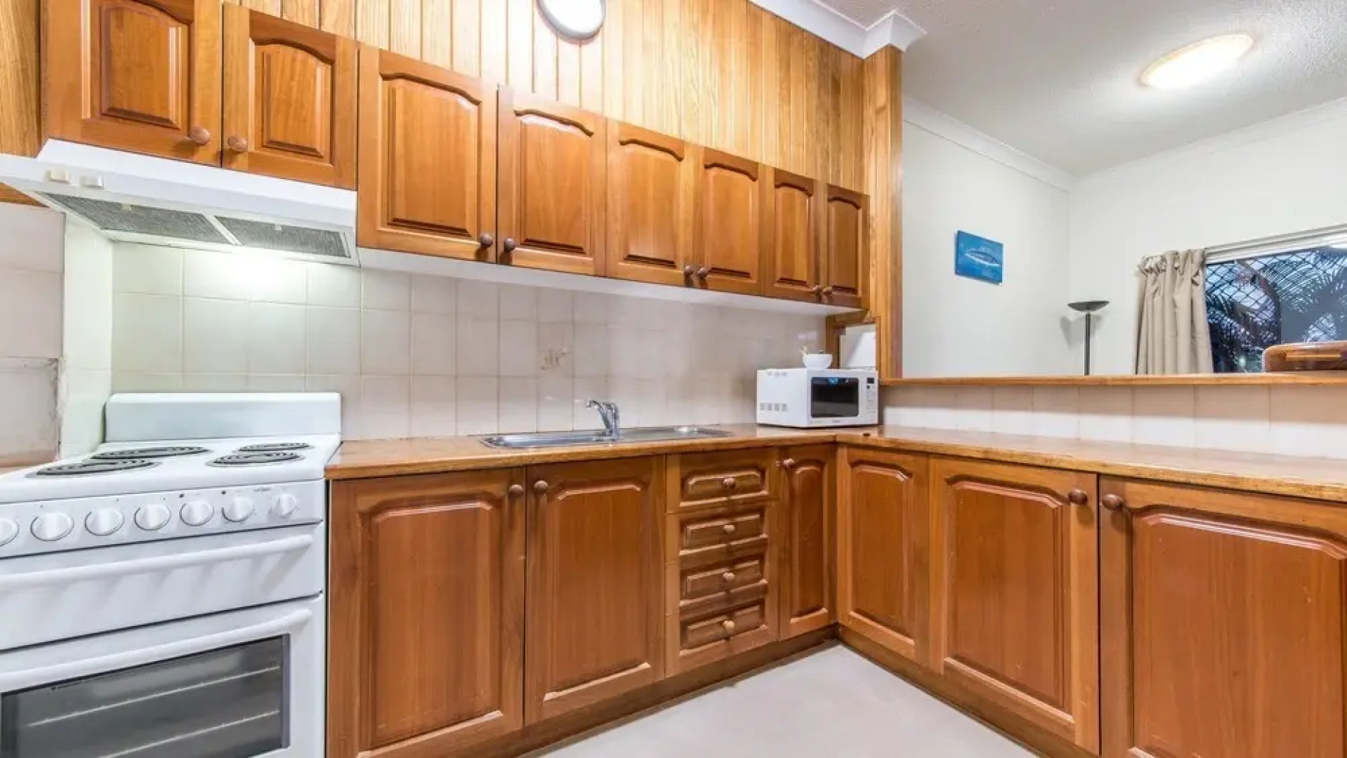 Sea Breeze - Cannonvale