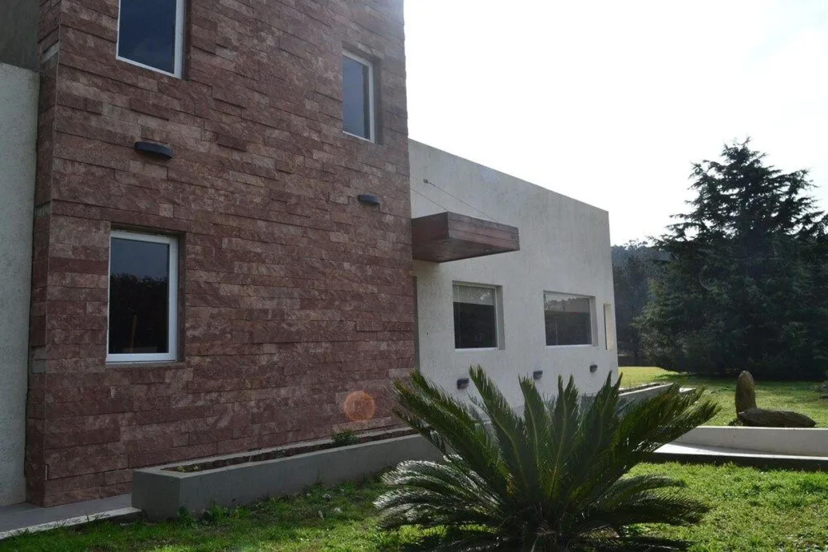 Village Park Hotel