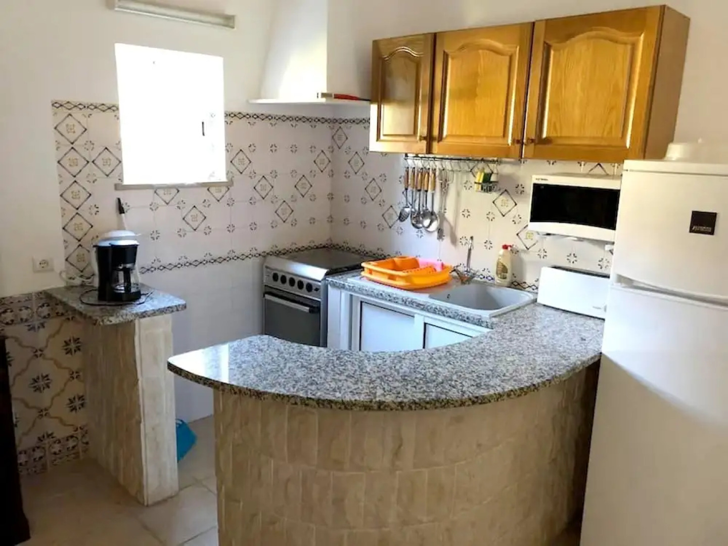 House With one Bedroom in Odiáxere, With Pool Access, Enclosed Garden