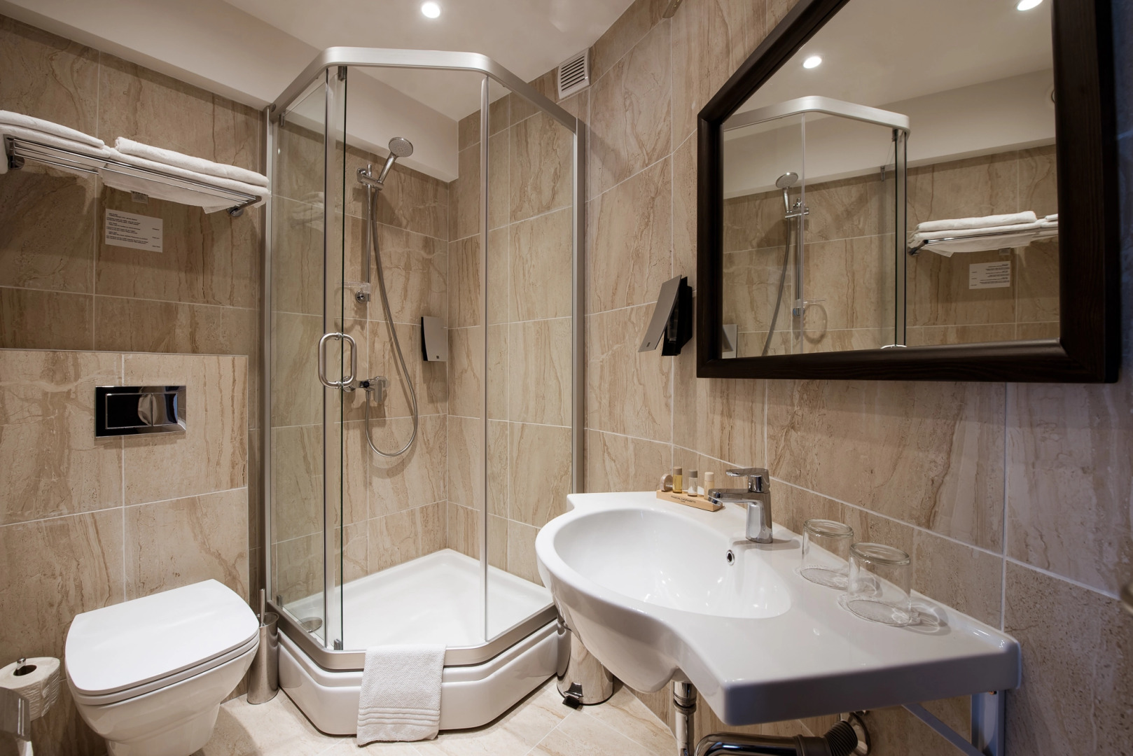 Отель Amberton Cathedral Square Вильнюс