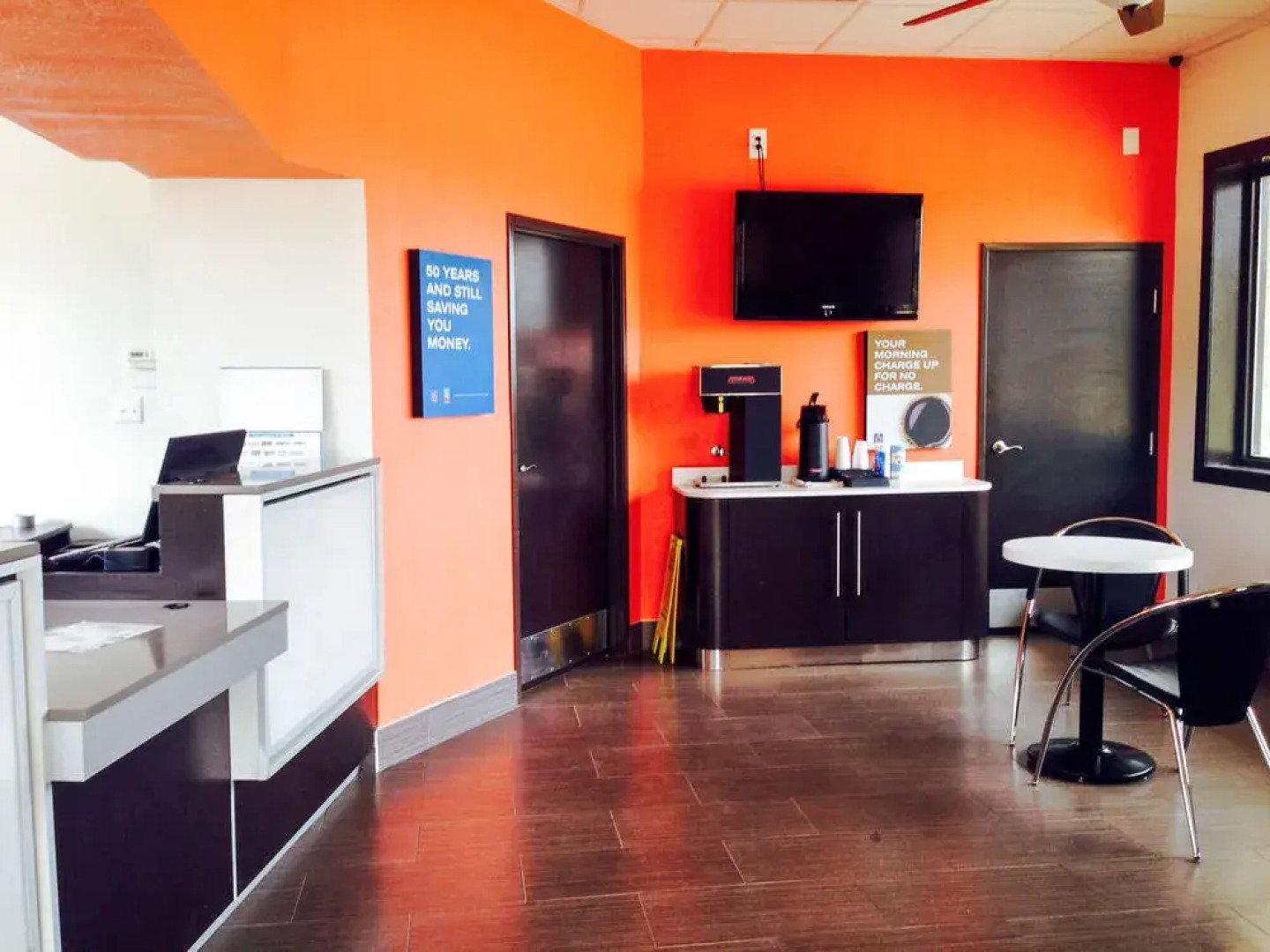 Sky Palace Inn & Suites by Jasper Beeville