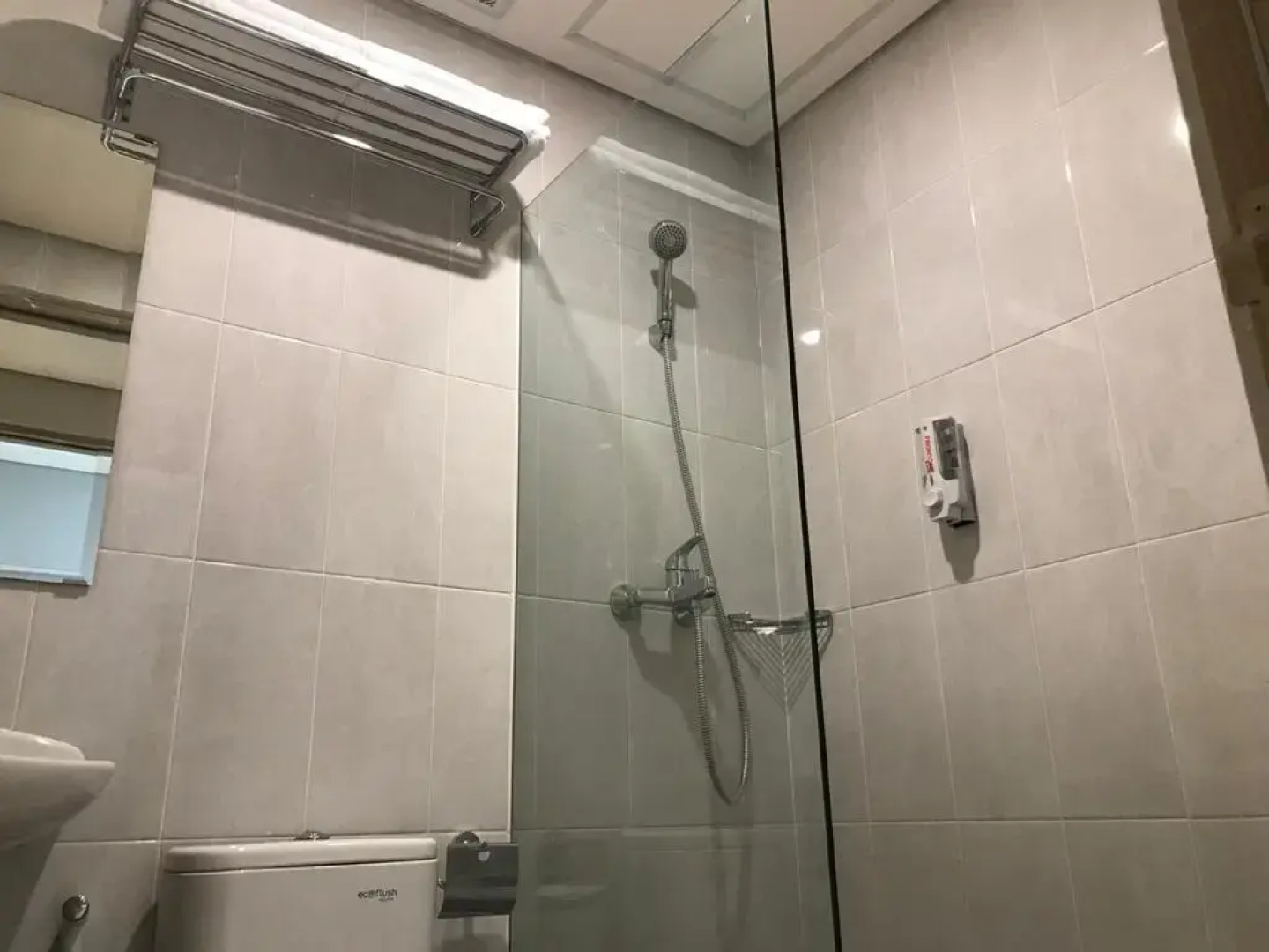 Front One Hotel Gresik