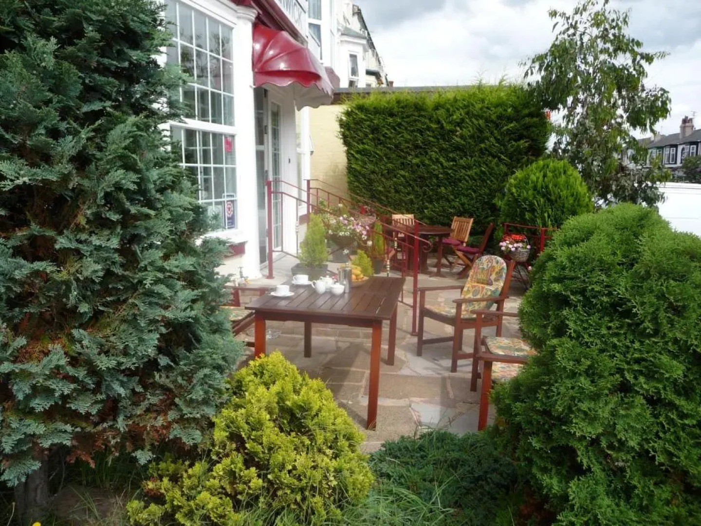 The Warwick Southport