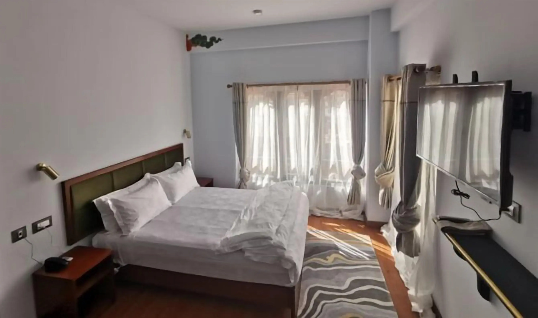 Ludrong Hotel