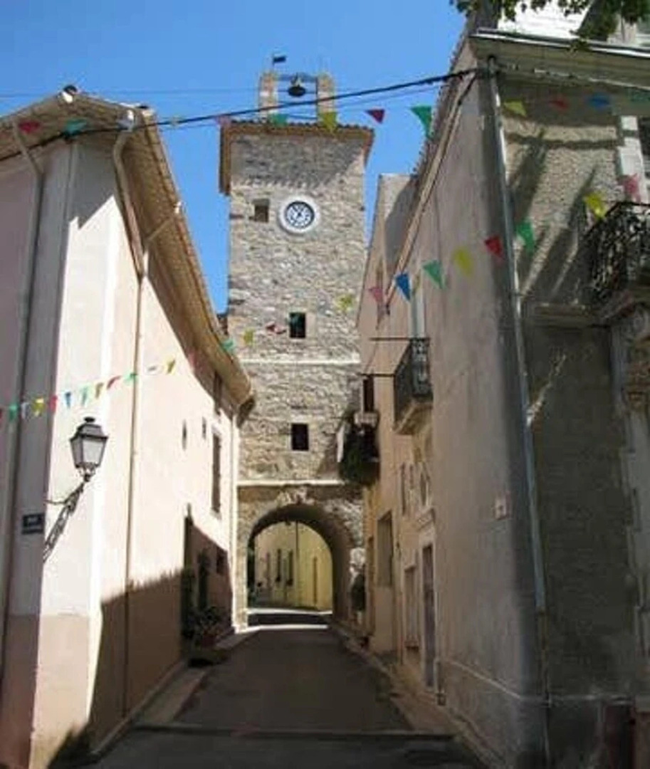 House With 2 Bedrooms in Fontès, With Wonderful City View, Furnished Terrace and Wifi - 36 km From the Beach