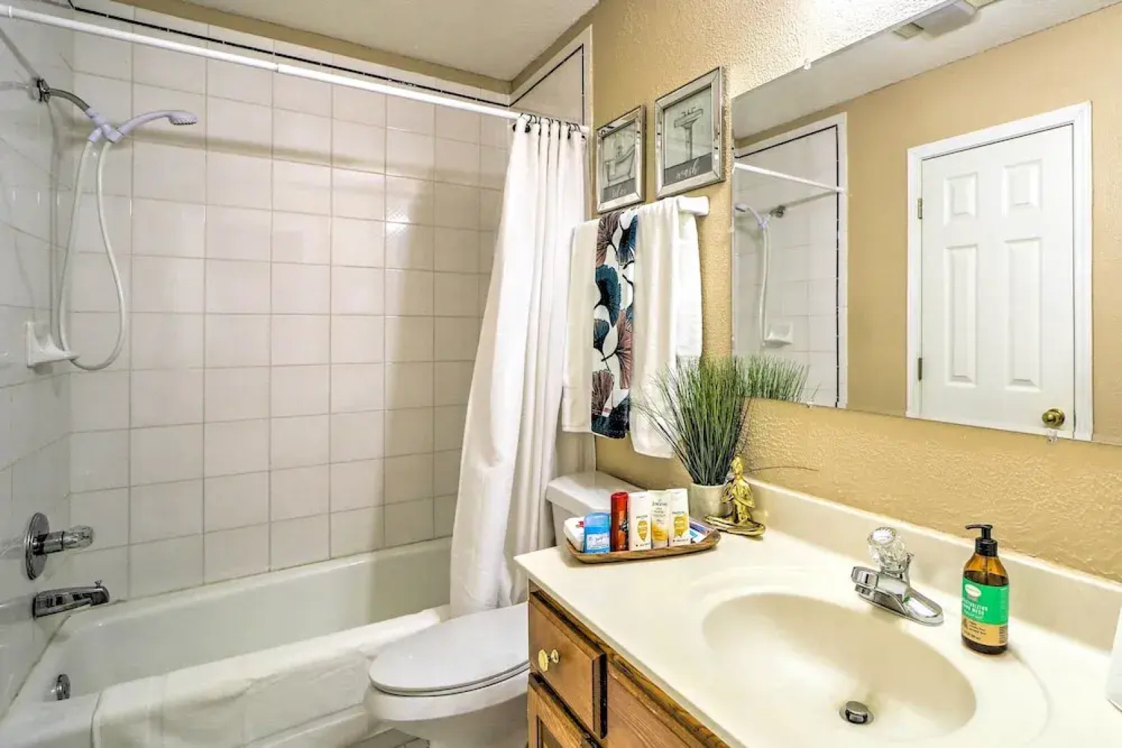 Upscale Home w/ Views & Game Room!