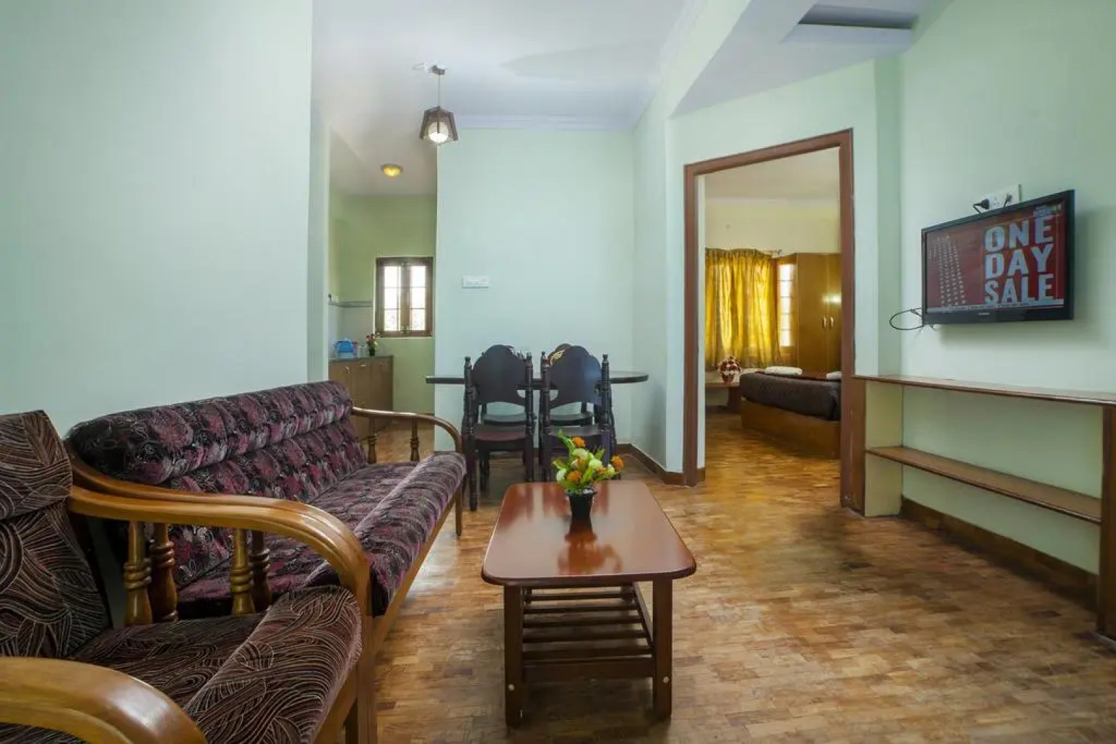 Tulips Elkhill Resorts