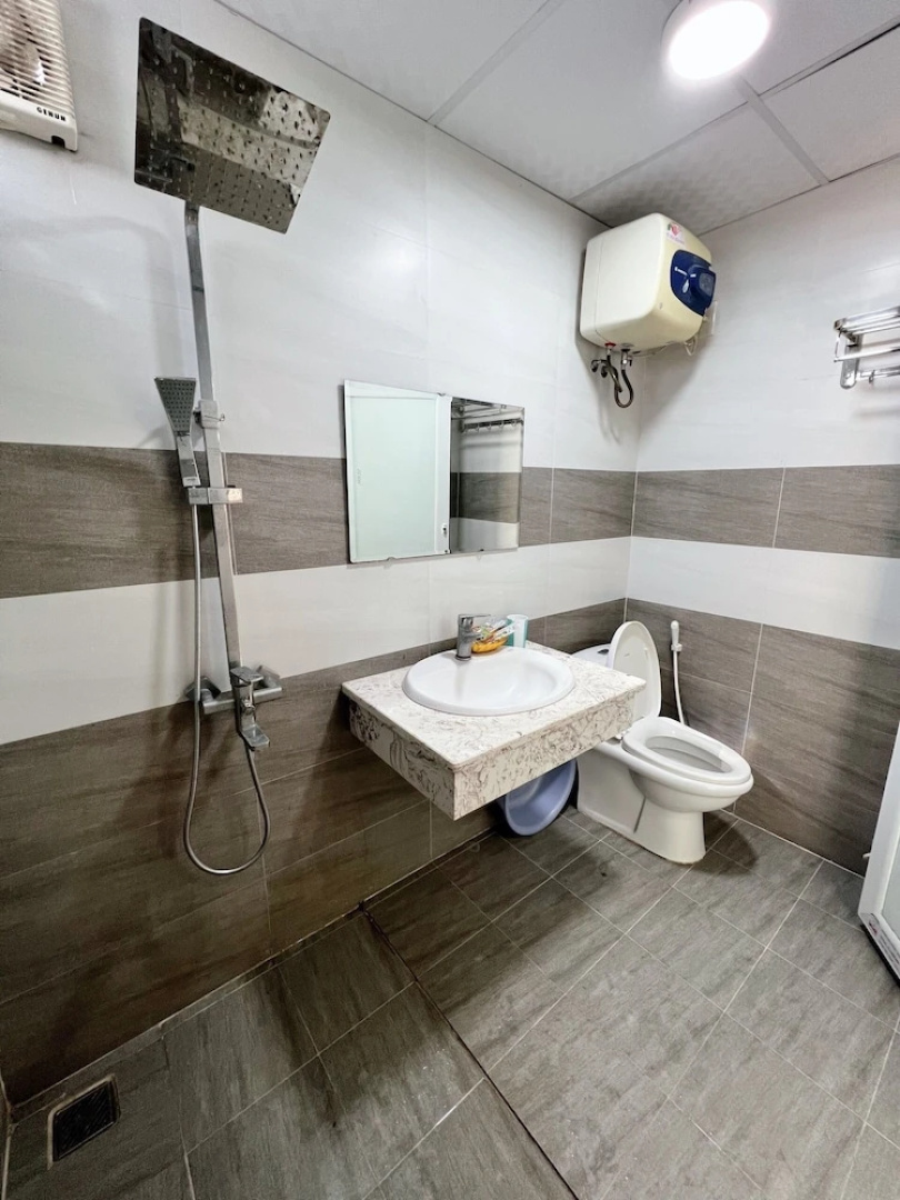 Catba Central Hotel