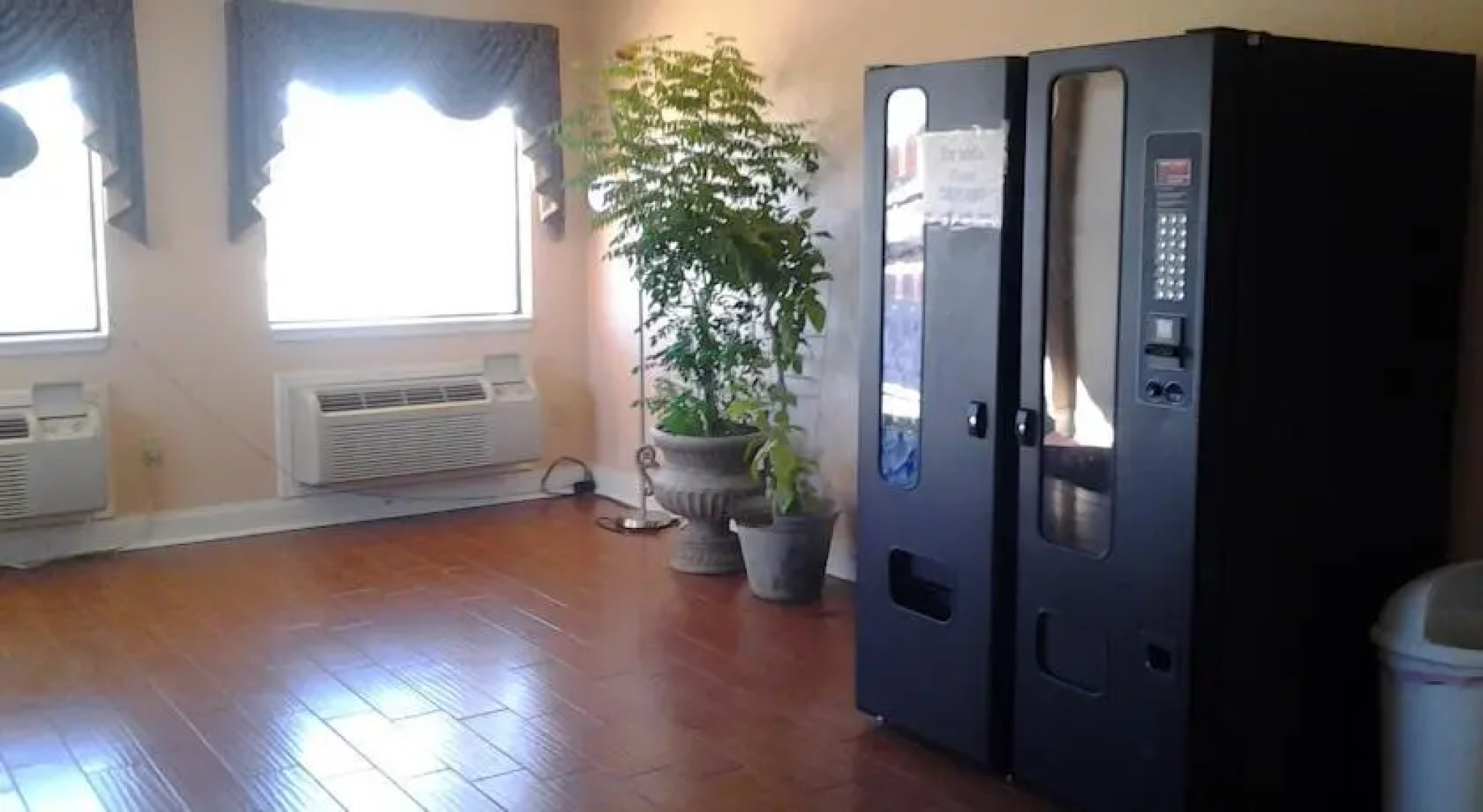 Travelers Inn & Suites - Southaven