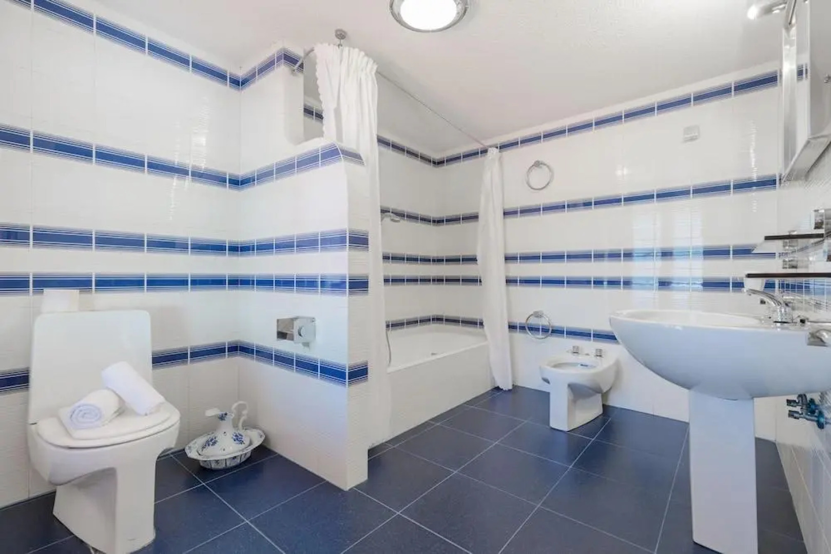 Fidalsa Wine Valley Mansion