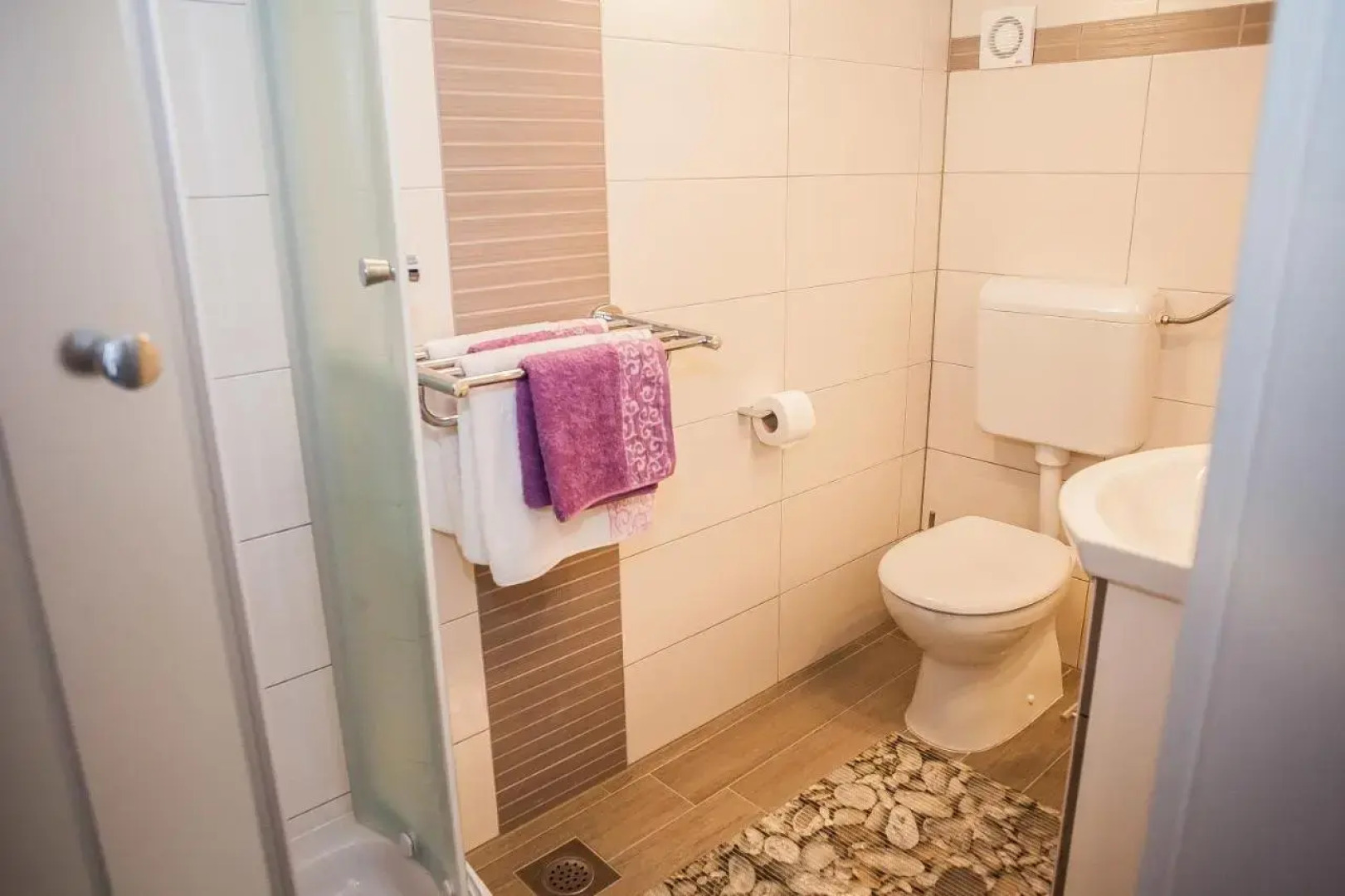 Gabi Rooms & Studio Apartment