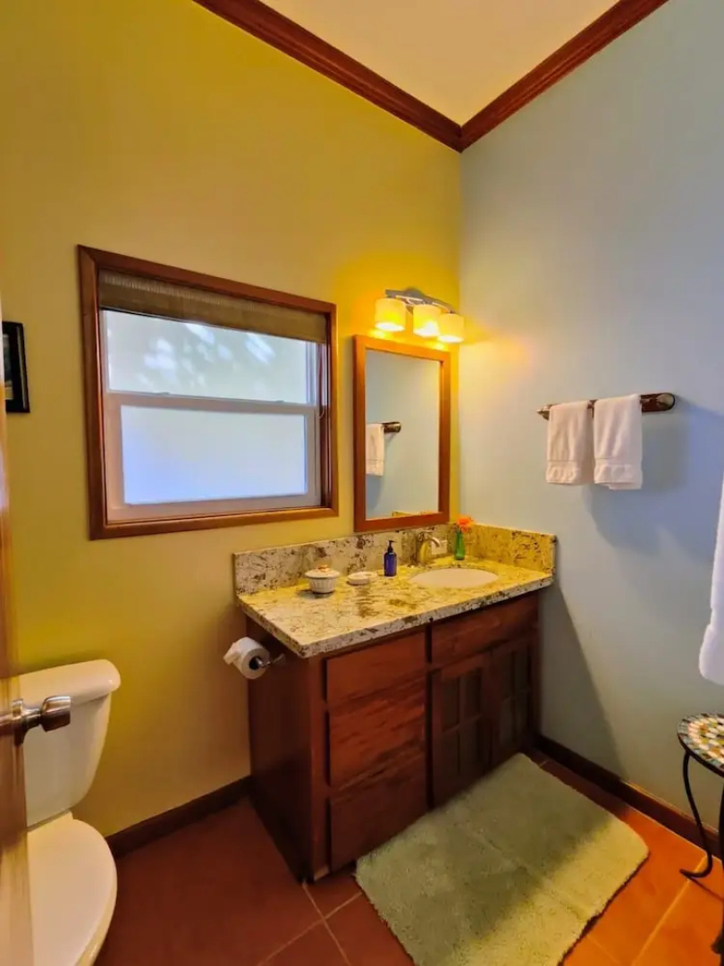 Casa De Bonita 4 Bedroom Home by RedAwning