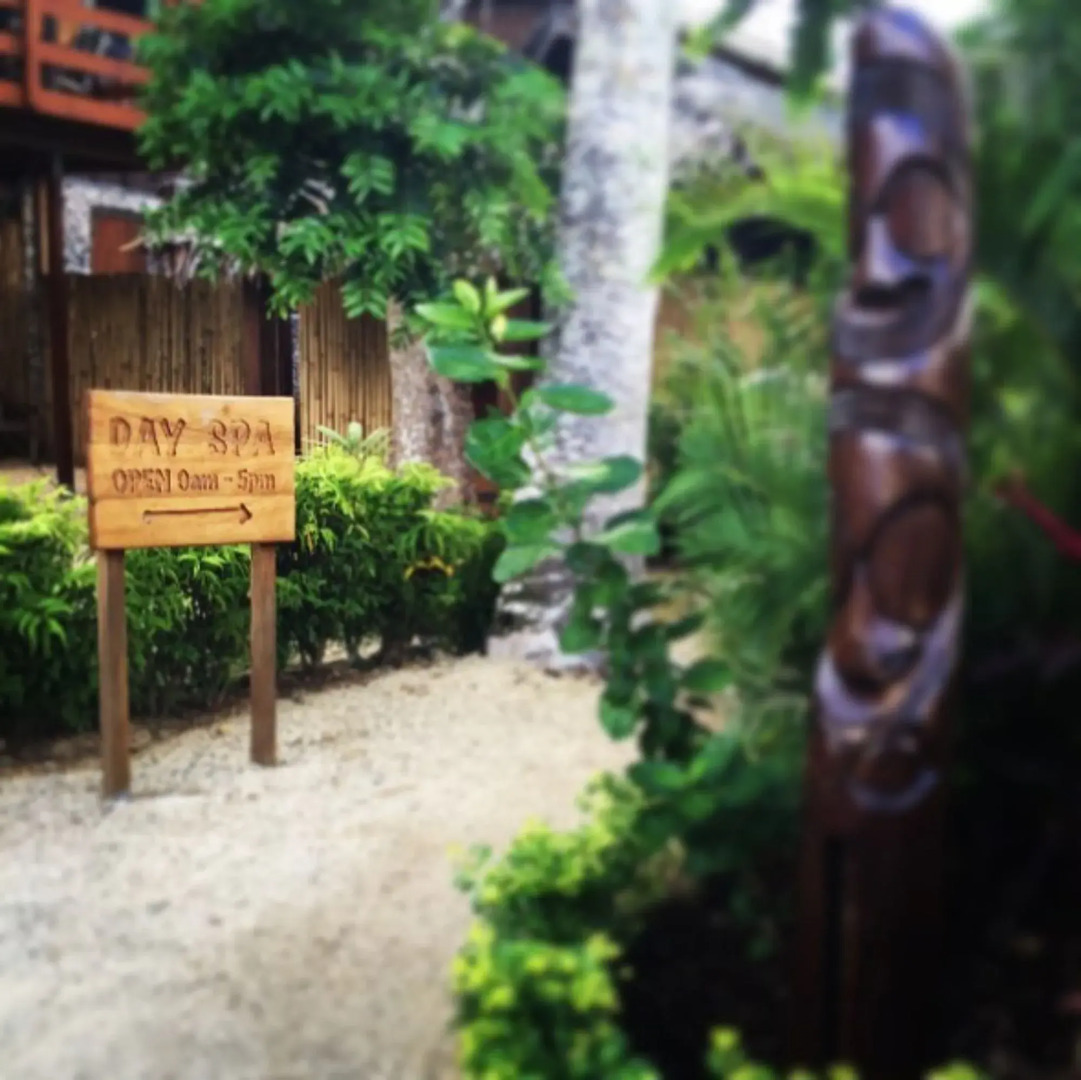 Poppys On The Lagoon