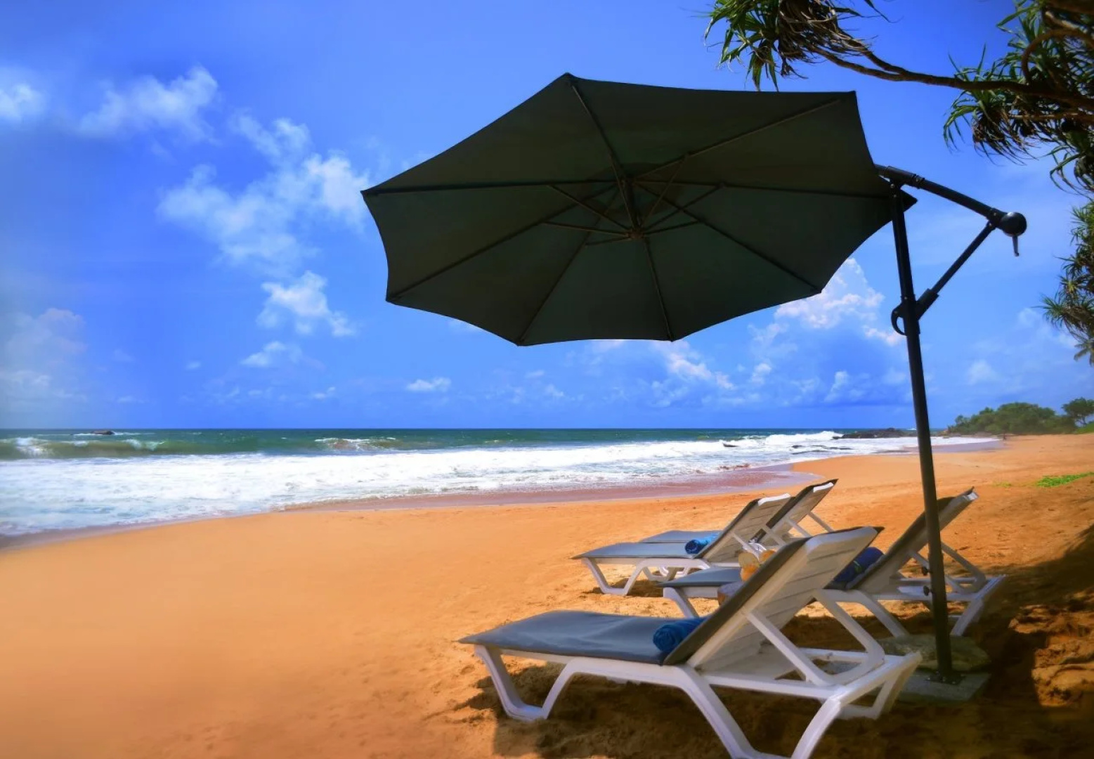 MICHS Beach Villa - Maggona