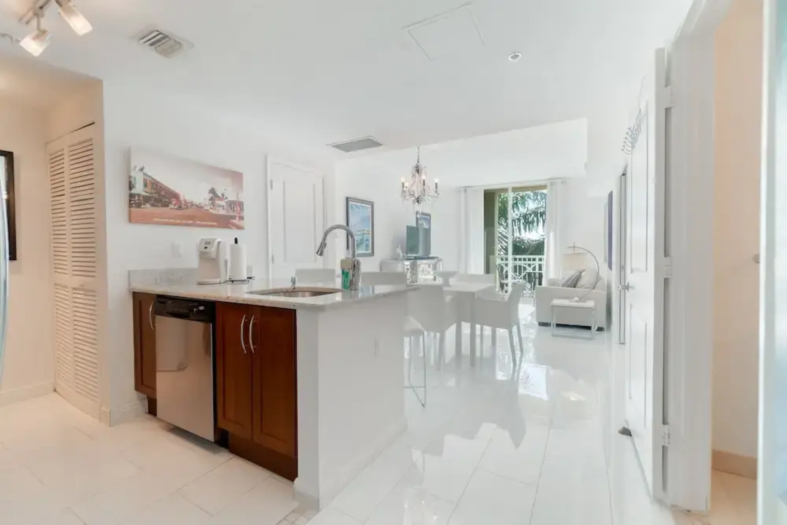 Casa Costa 309s Studio, Pools, Jacuzzi, Beach, Shops & Dog Friendly