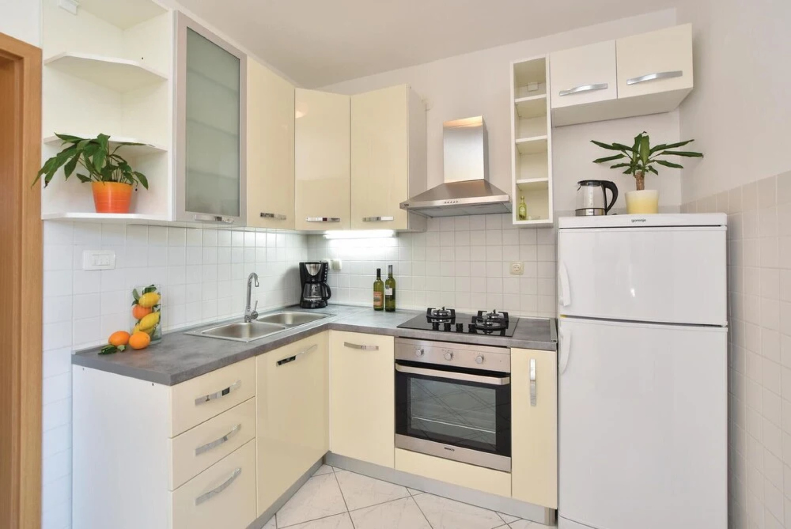 Amazing Home in Zastrazisce With Wifi and 2 Bedrooms