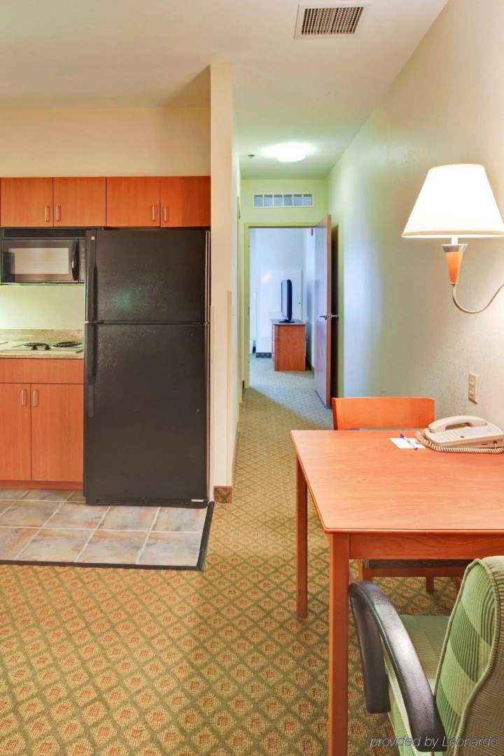 Holiday Inn Express Hotel & Suites Southfield - Detroit