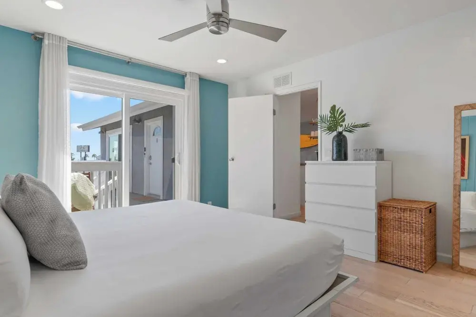 El Camino Surfhouse B by Avantstay Ocean Views & Deck, Near Trestles Beach