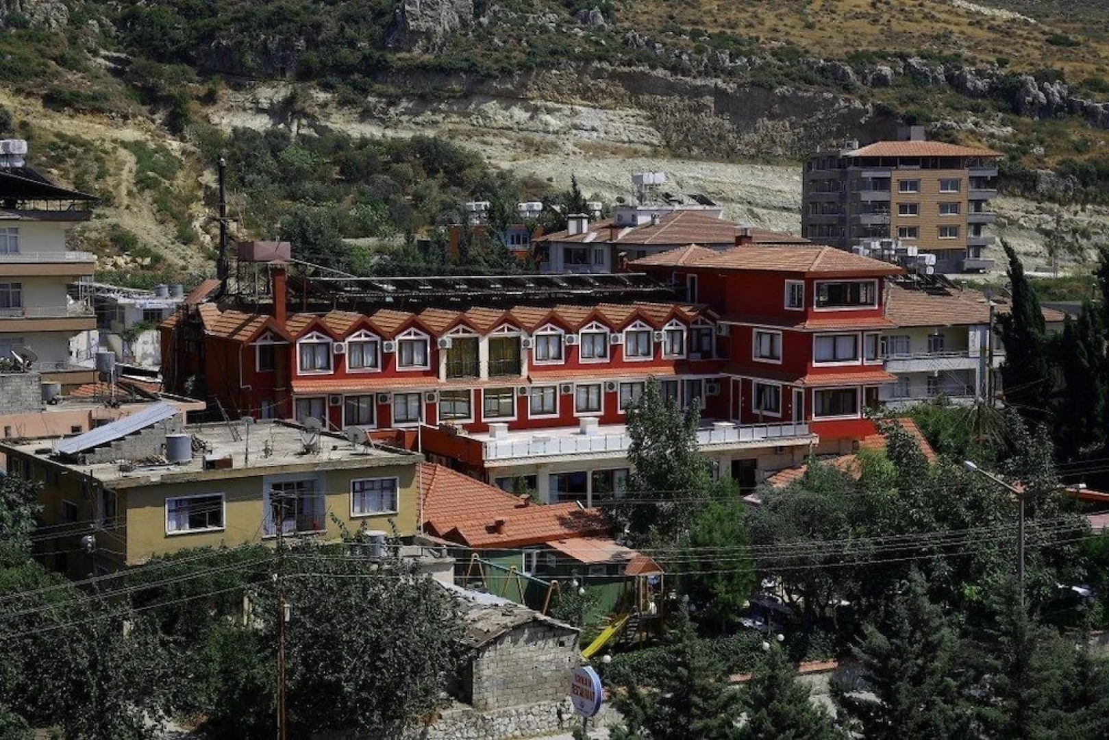 Yaman Hotel