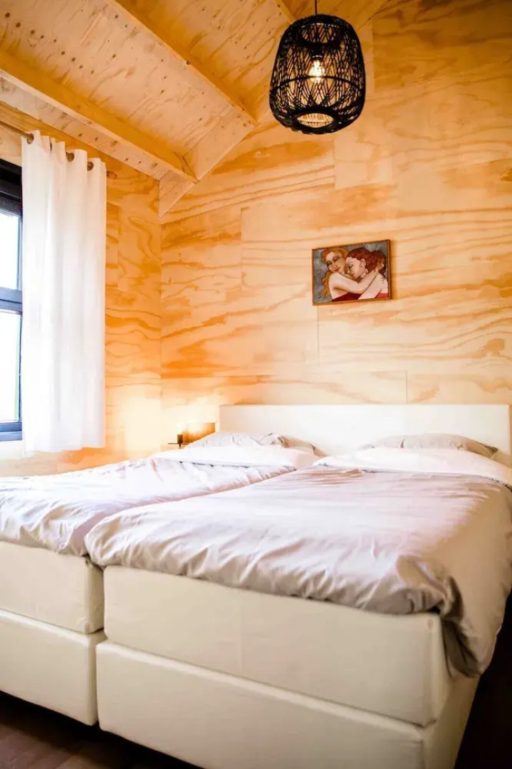 Waterlodge Skries in Nes