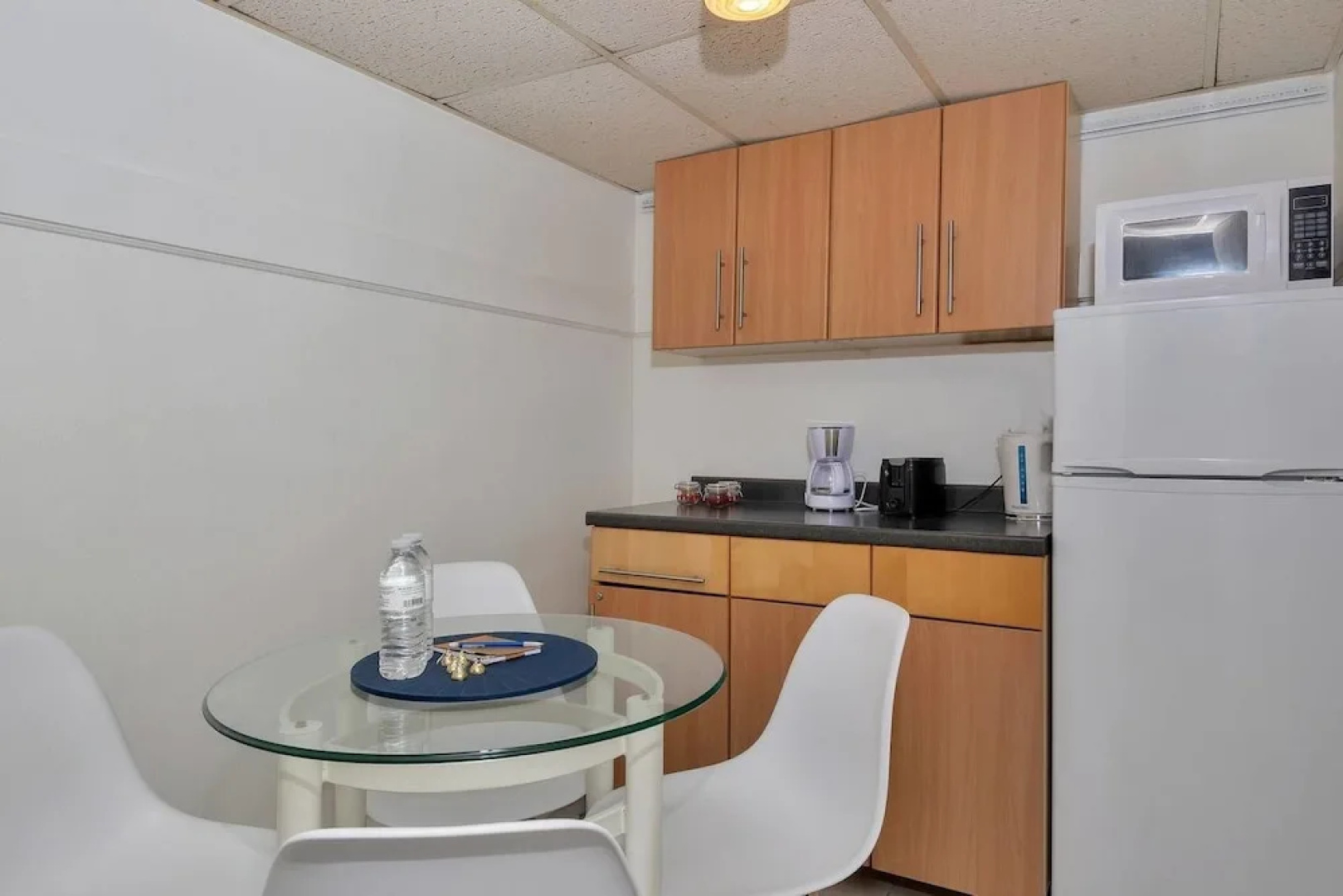 Lovely Little Studio With Pool, Hallandale Beach:)