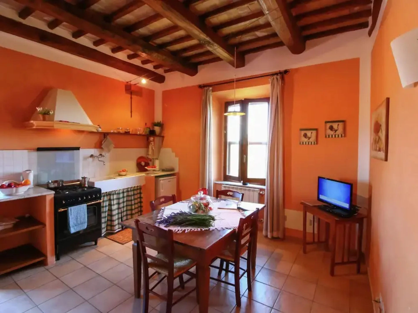 Apartment in Montalto Near Lake and Pool