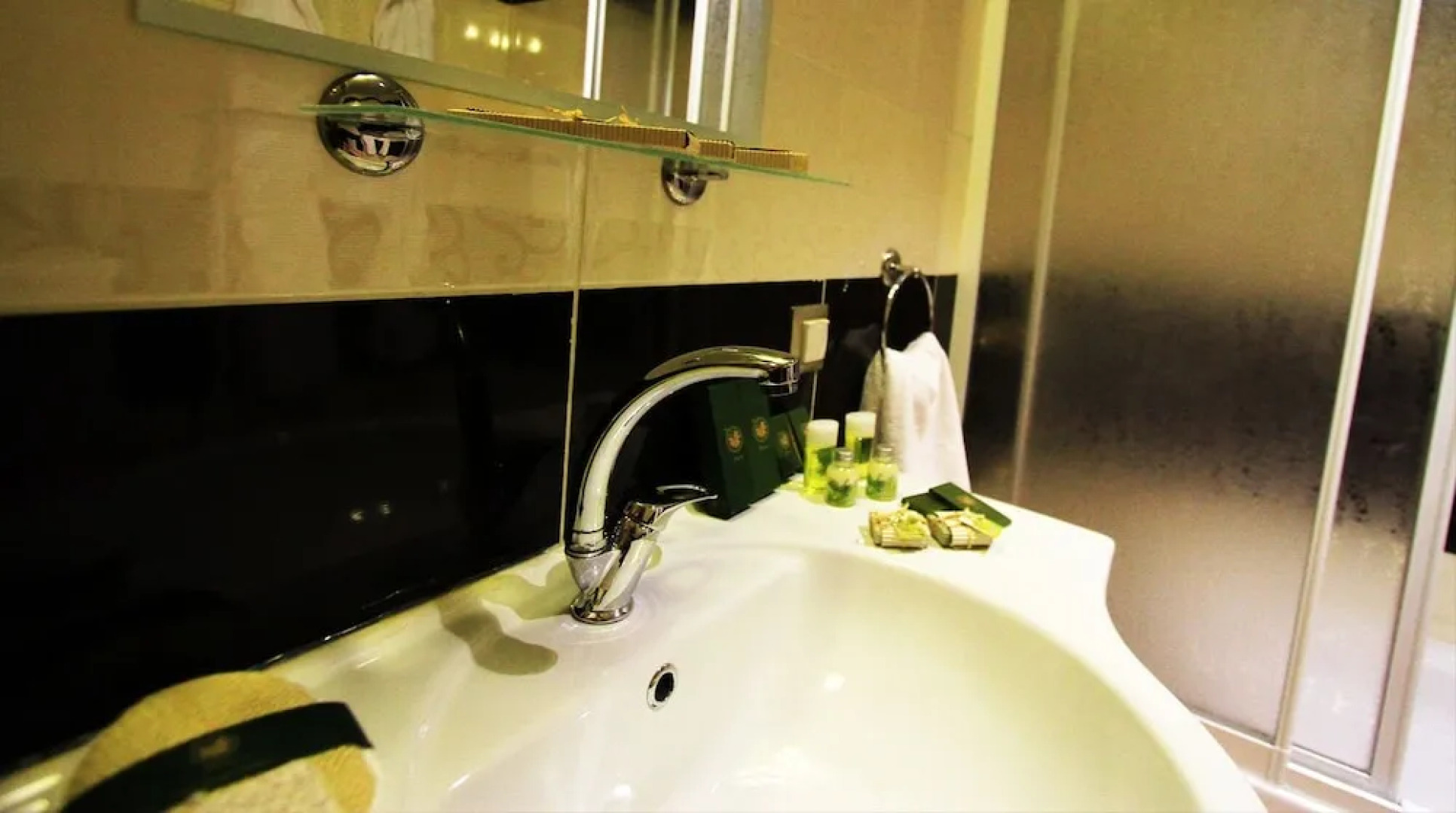 Naskon Sapphire Resort & Spa