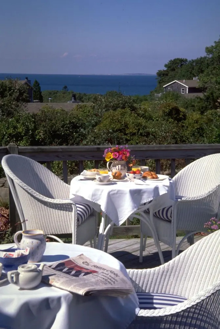 Menemsha Inn & Cottages