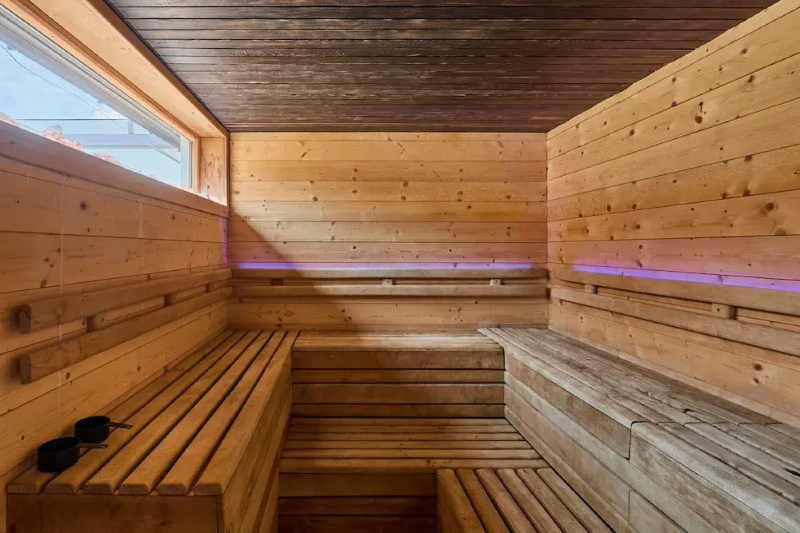 Villa in Radvanice With hot tub