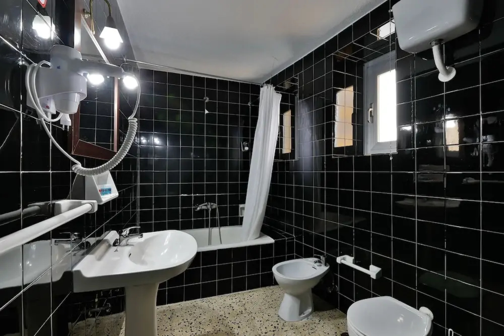 OYO Hostal El Pilar