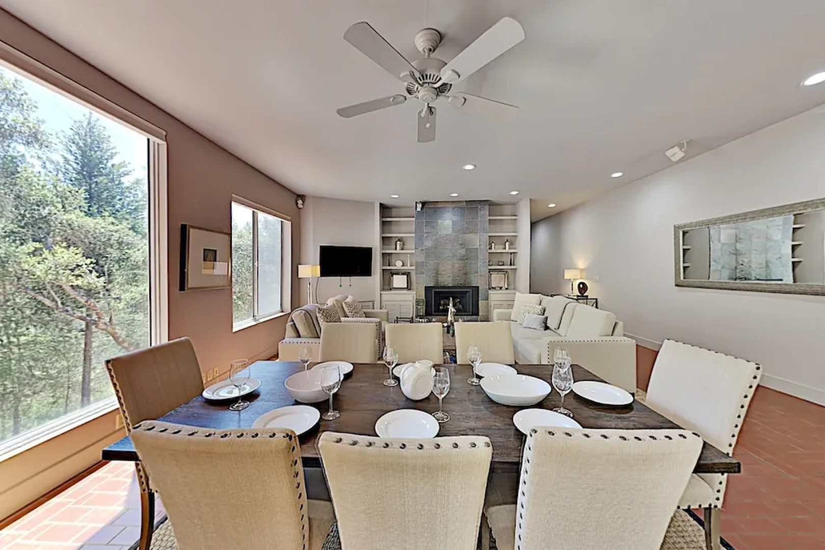 2600 Glen Ellen Home - 3 Br home by RedAwning