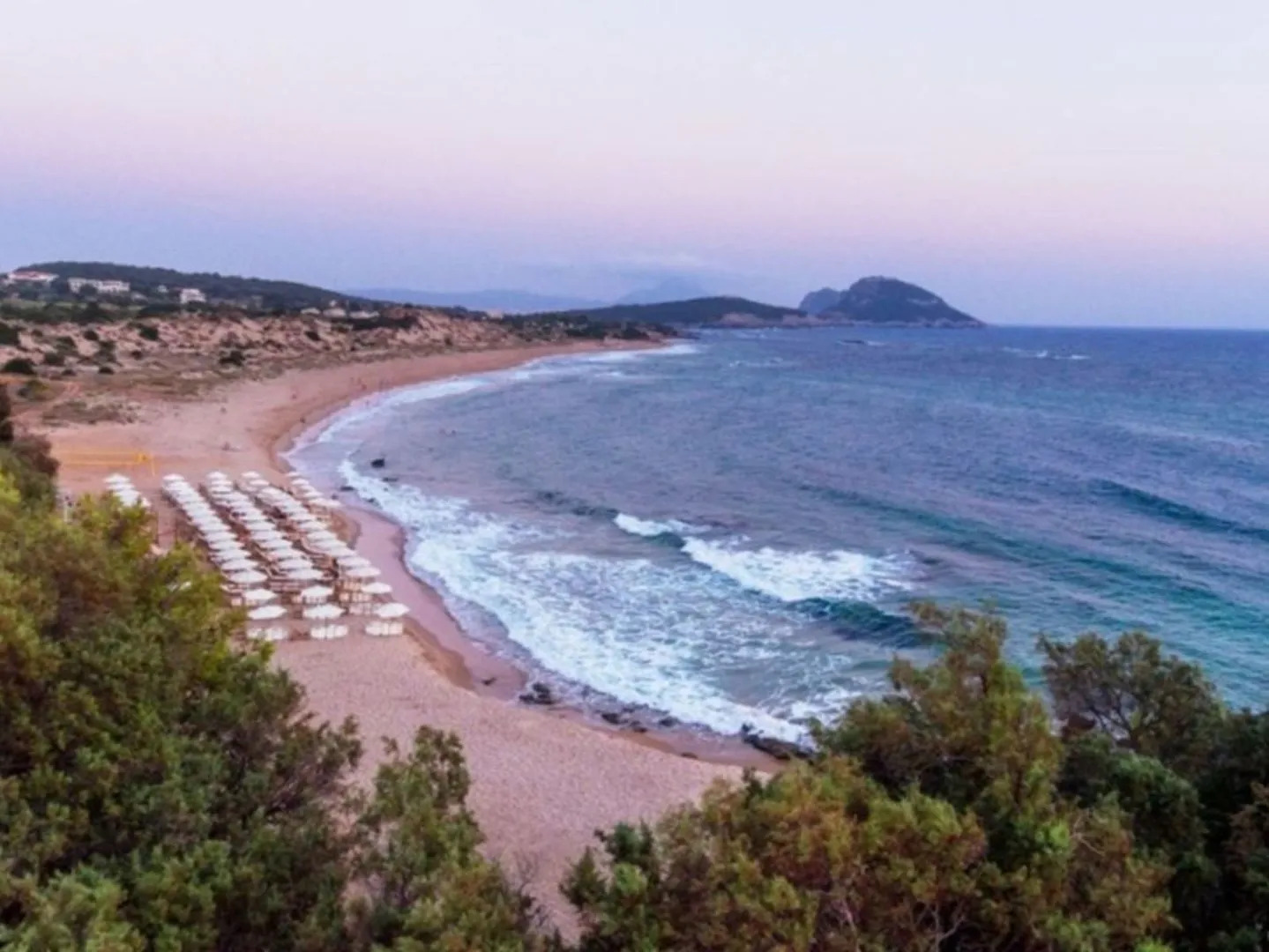 Romanos Beach Villas