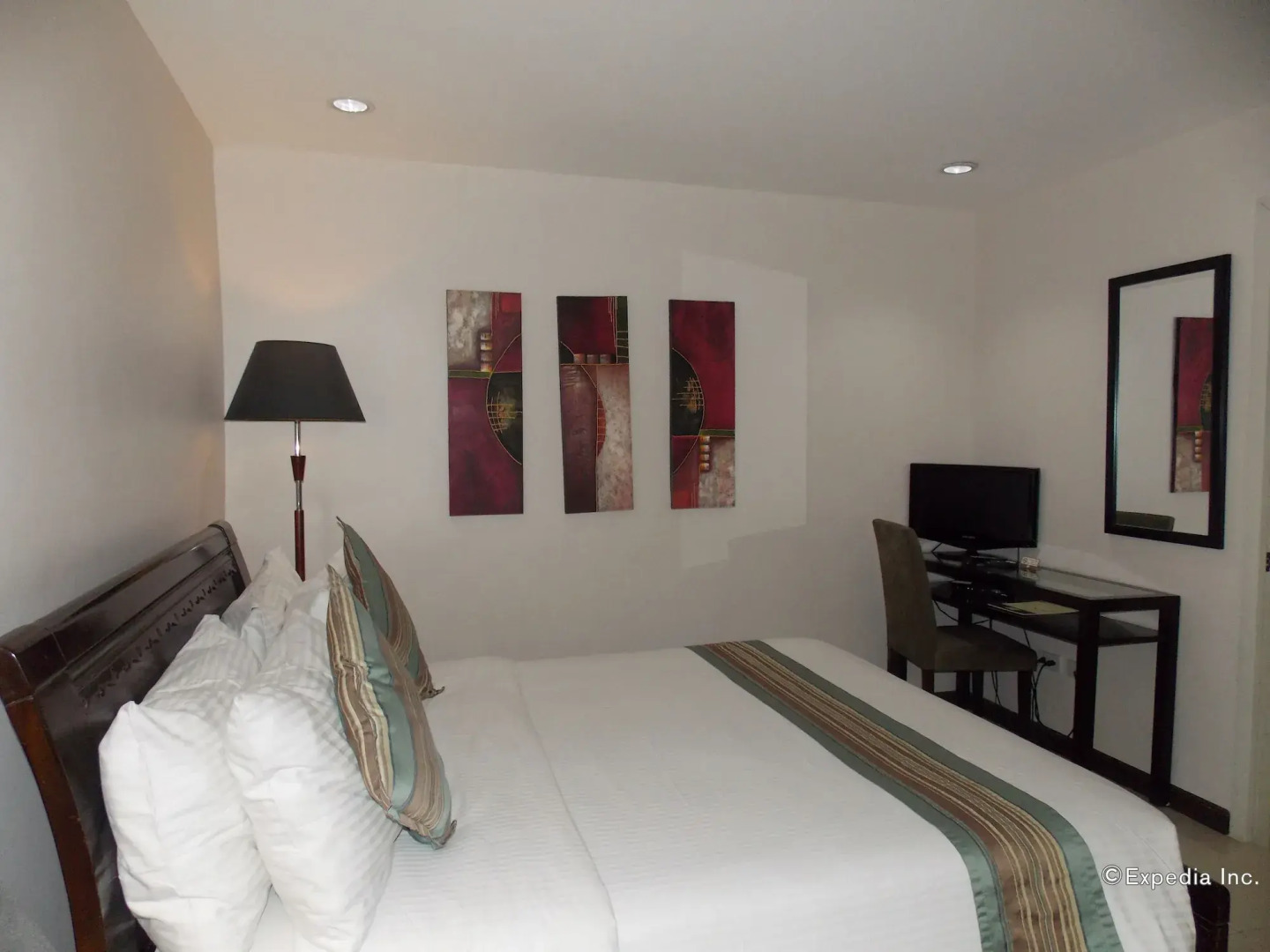 The Suites at Calle Nueva