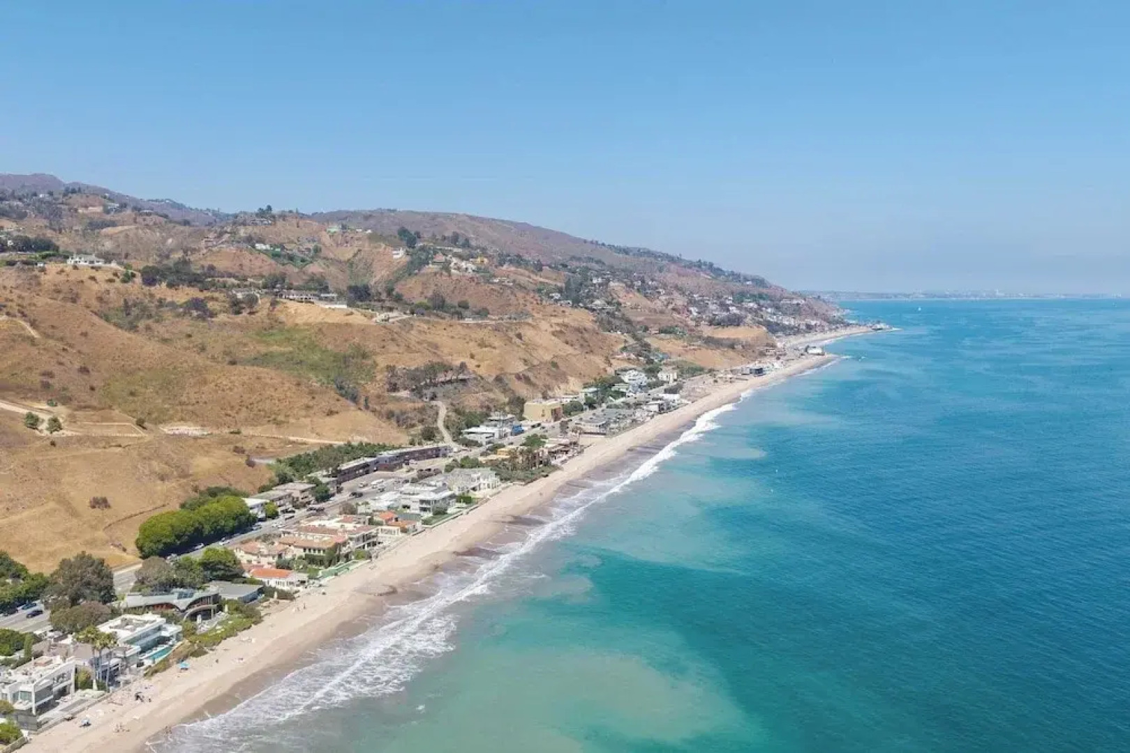 Oceanfront Gem w/ Balcony, Pool, Hot Tub & Carbon Beach Access Bluewater Haven by Avantstay