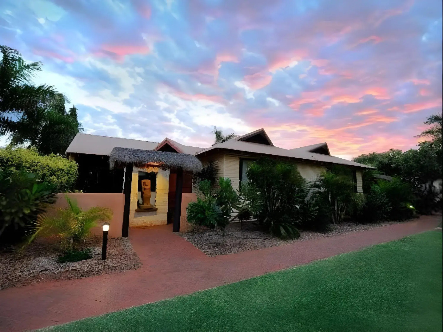 Bali Hai Resort & Spa