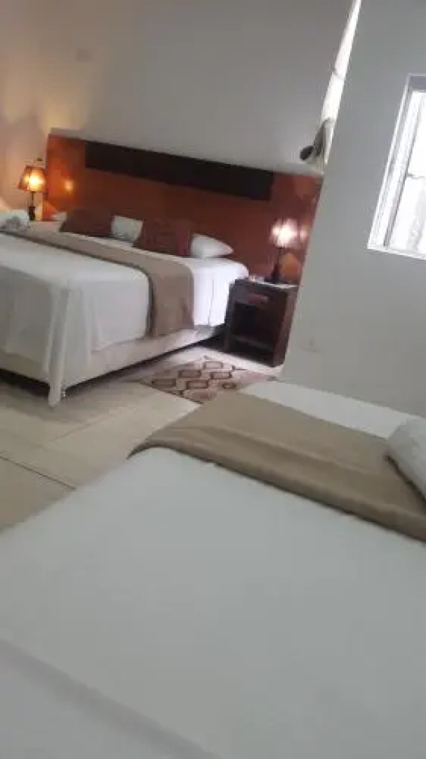 Giuseppe Hostal & Suites