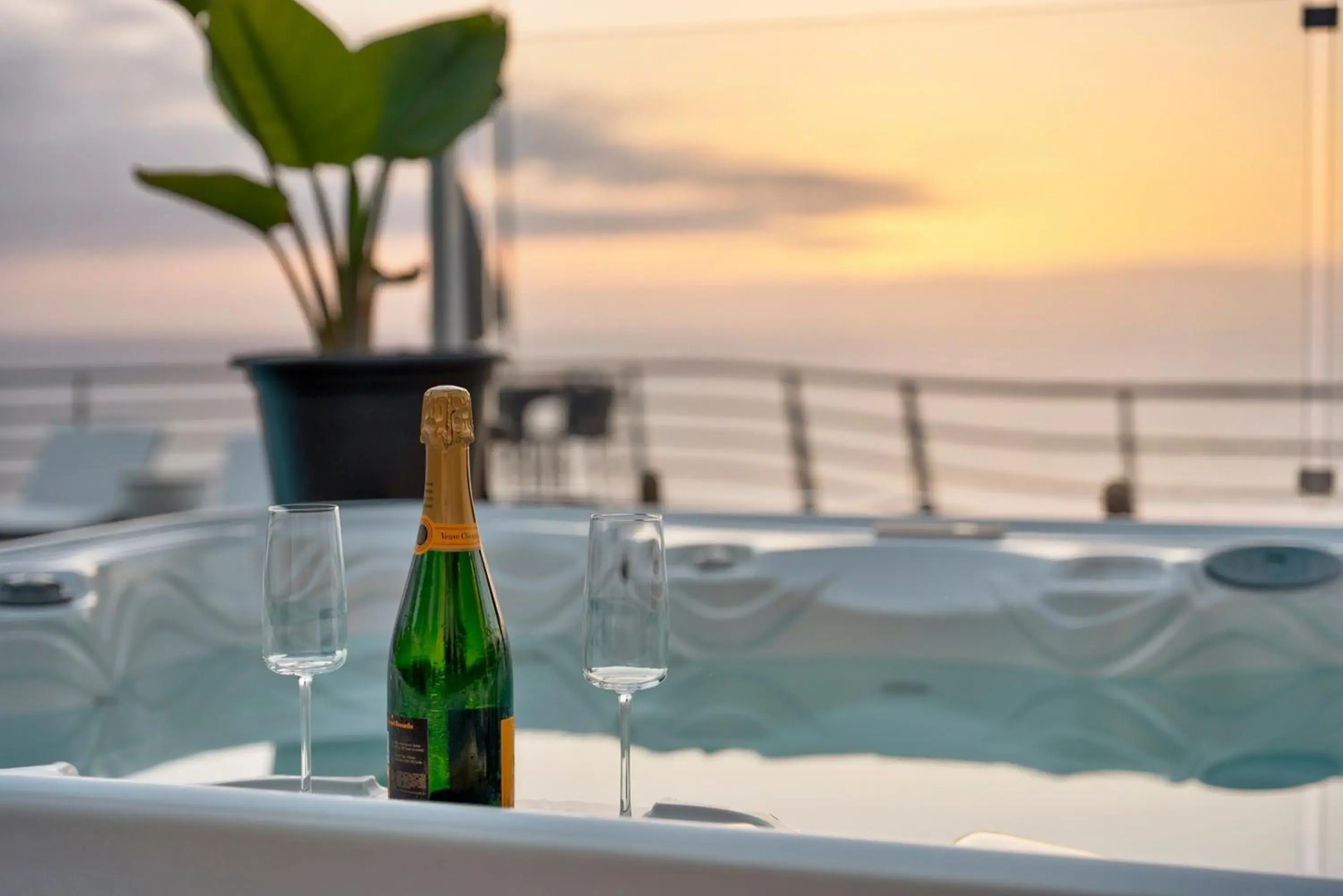 VILLA BAHIA DE MICHEL, Piscina climatizable, Free Wifi, BBQ