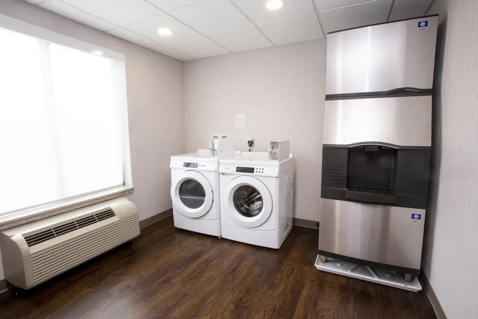 Holiday Inn Express Hotel & Suites Bethlehem Airport/Allentown area