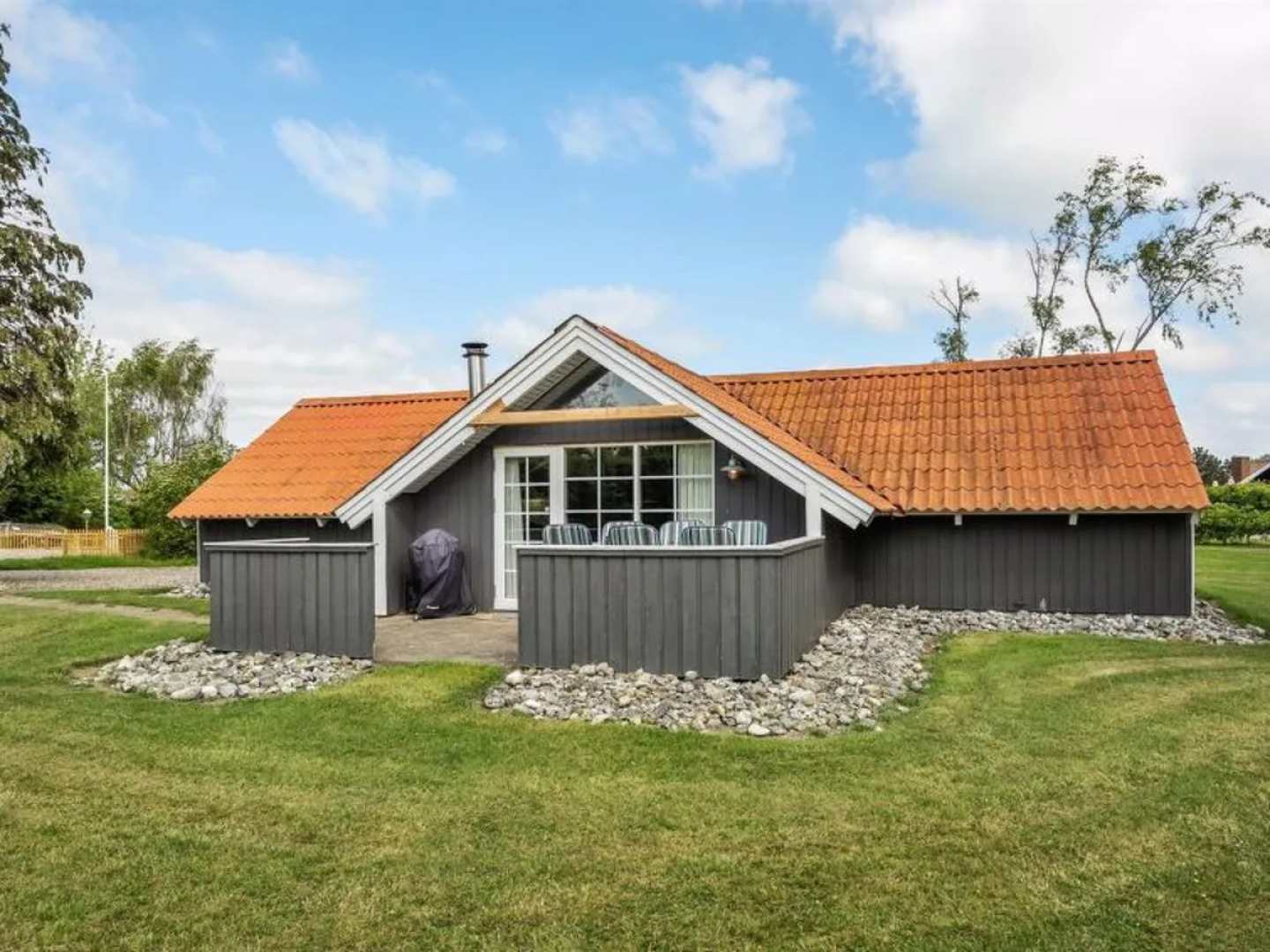 "Sofi" - 300m from the sea in SE Jutland
