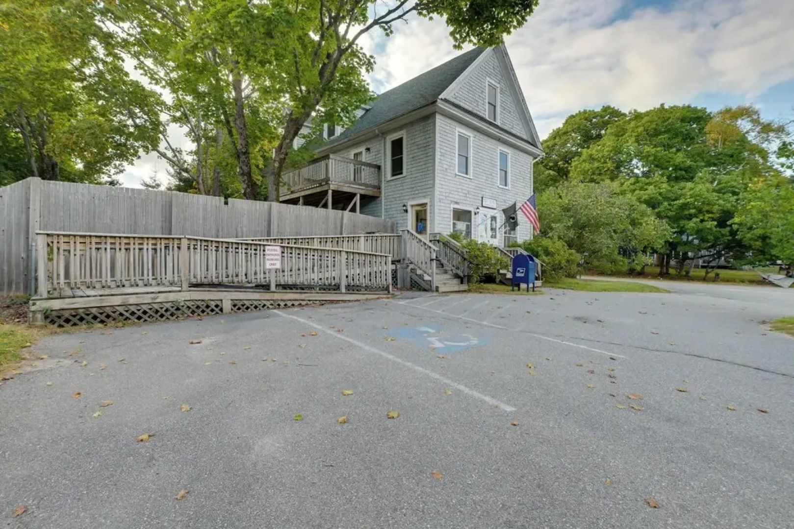 Walk to Harbor: Pet-friendly Apt in Sorrento!