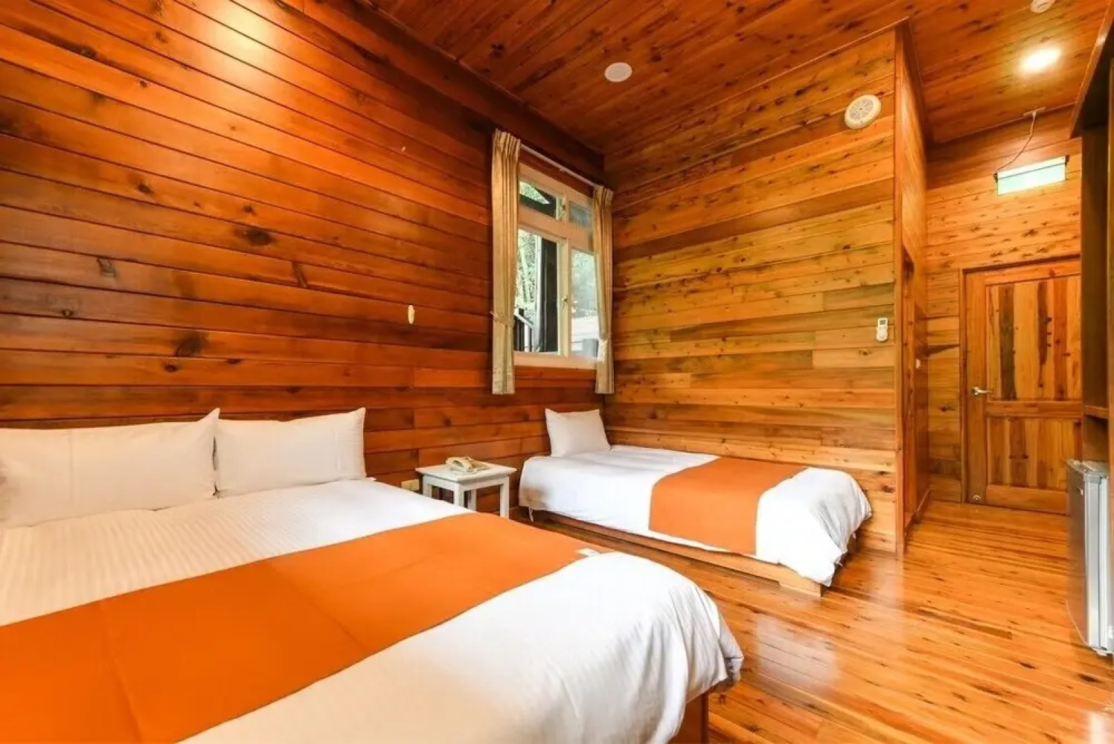 Chanshuo Forestville