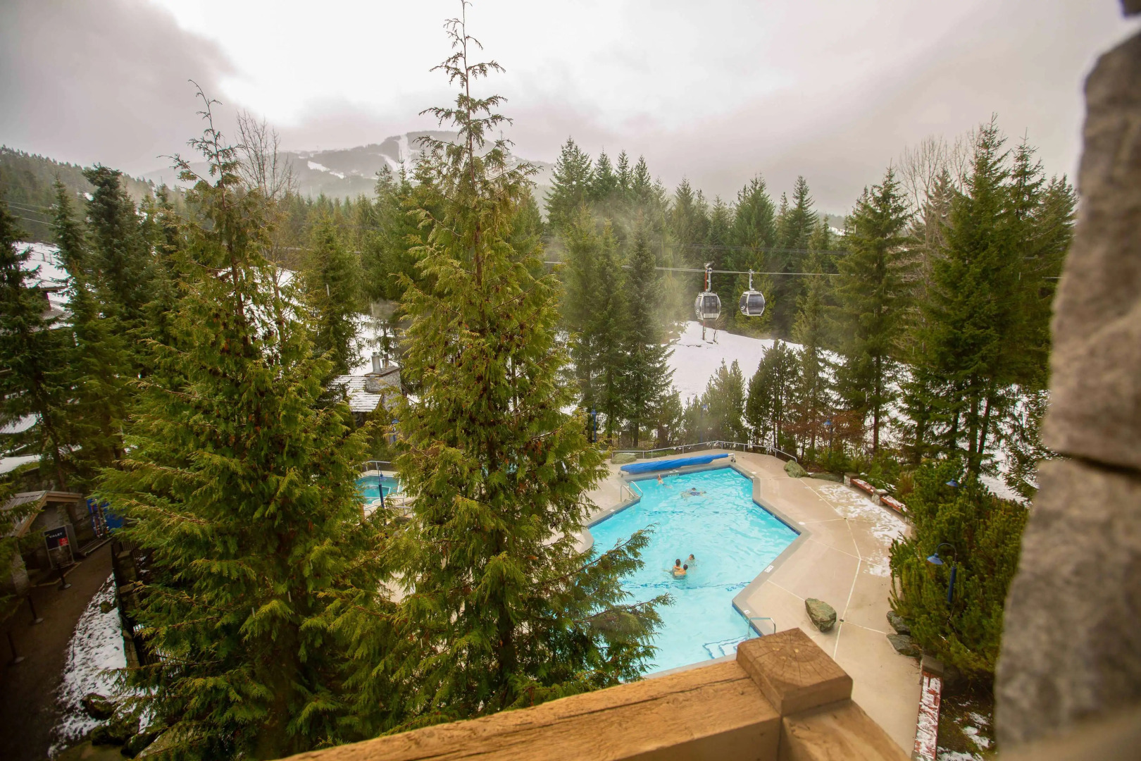 Blackcomb Springs Suites by CLIQUE