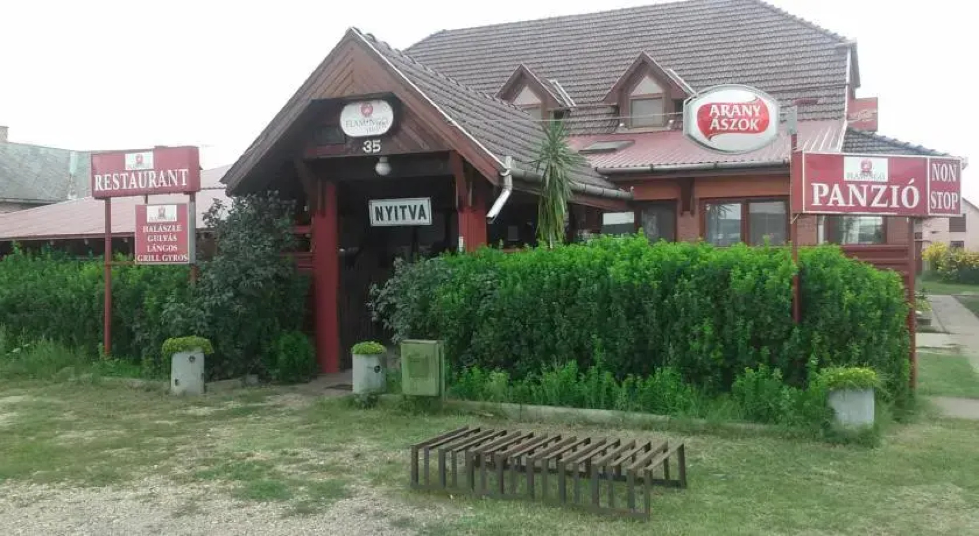 Flamingo Vendéglő Panzió