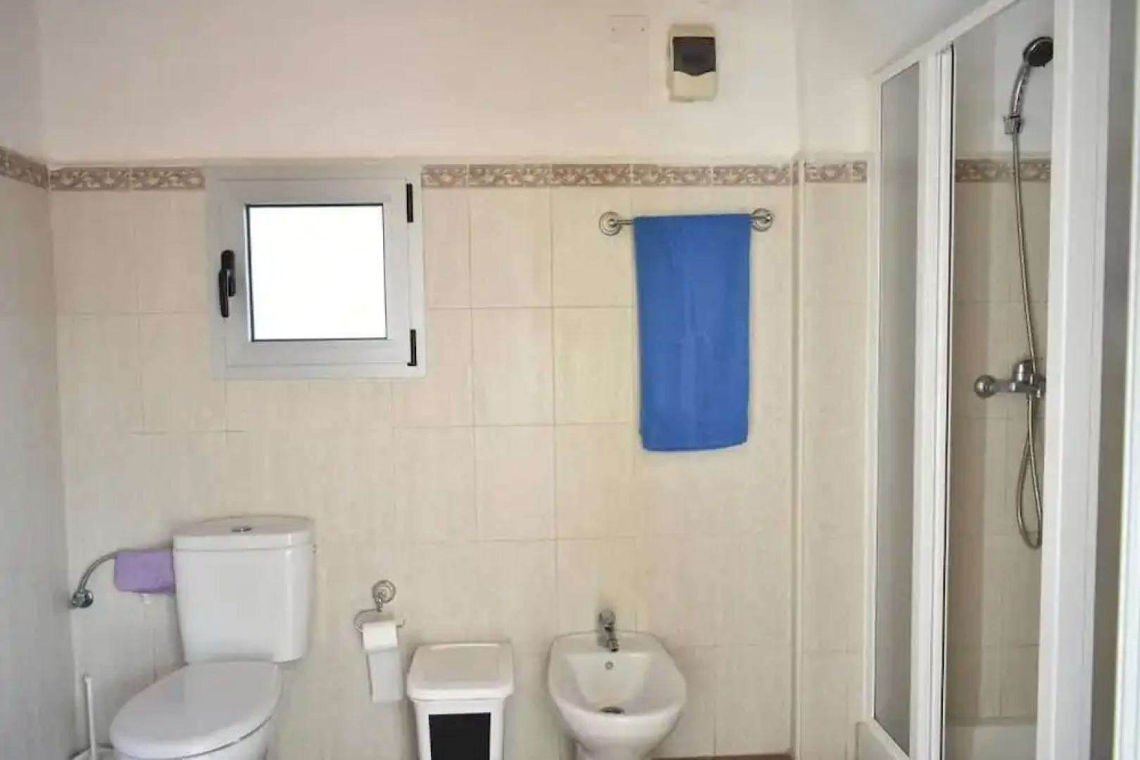 Alojamientos Charco Azul