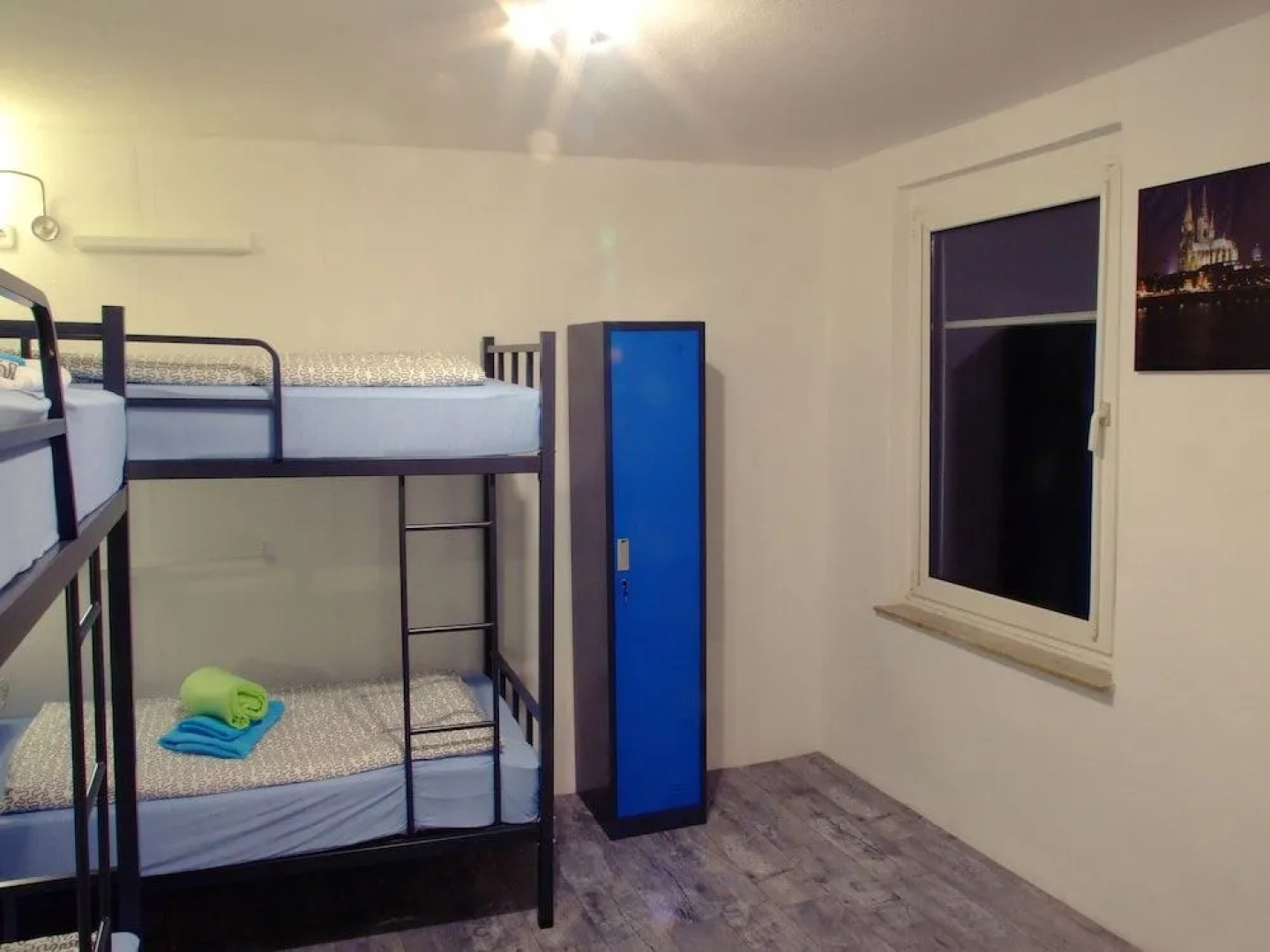 The Penny Pincher Inn - Hostel