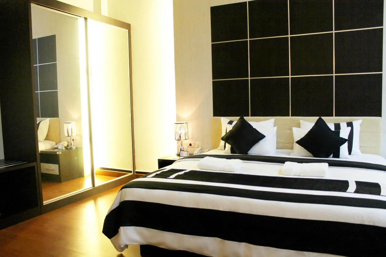 Hotel Harmony In Pontianak