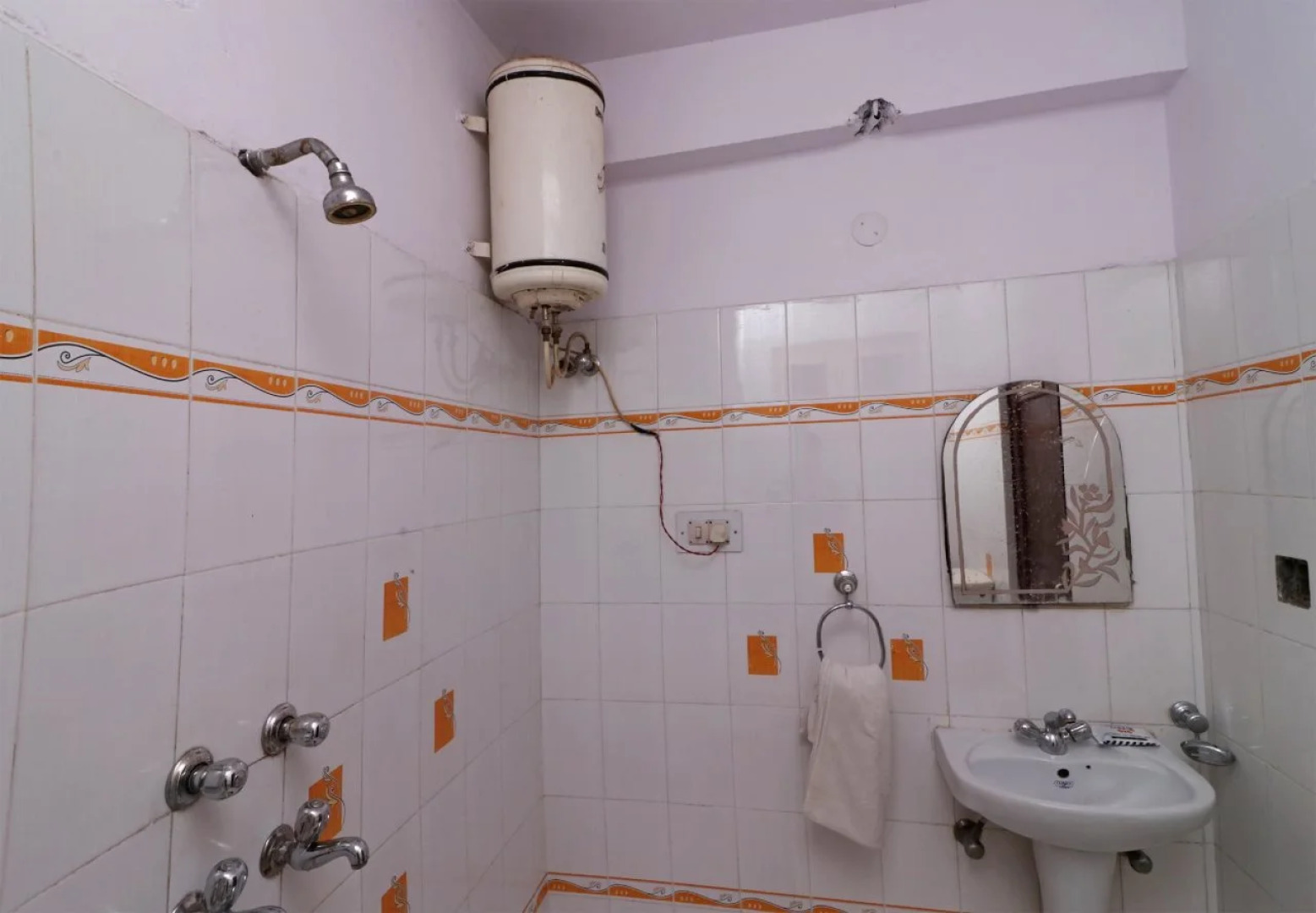 Hotel Vishwamitra By OYO Rooms