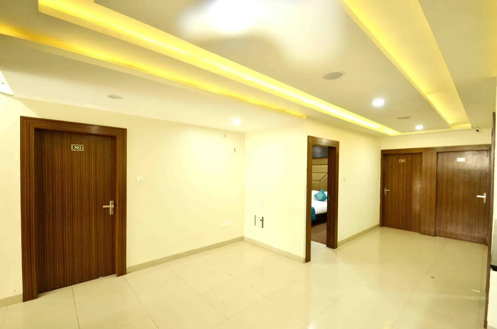 OYO Premium Alankar Circle